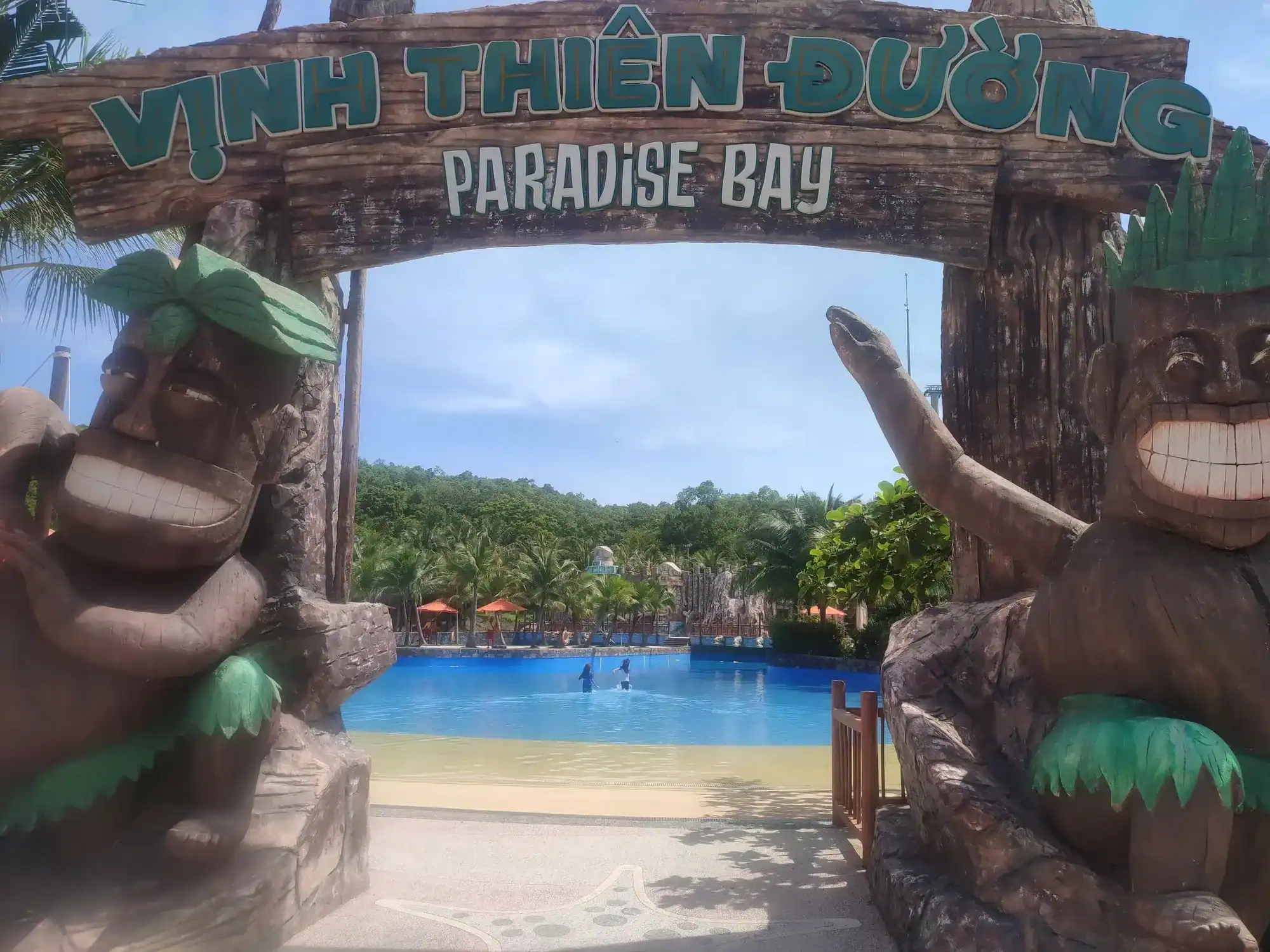 Image of the entrance to Paradise Bay at Aquatopia Waterpark Phu Quoc